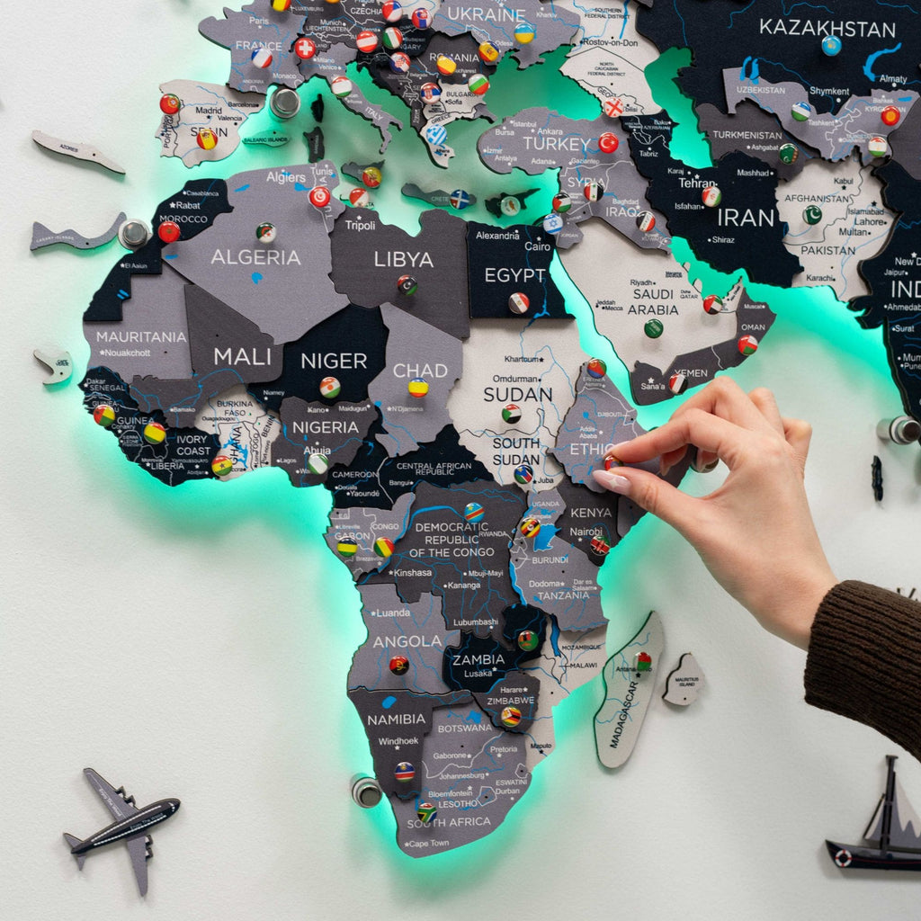 3D LED / LUMINOUS Wooden World Map