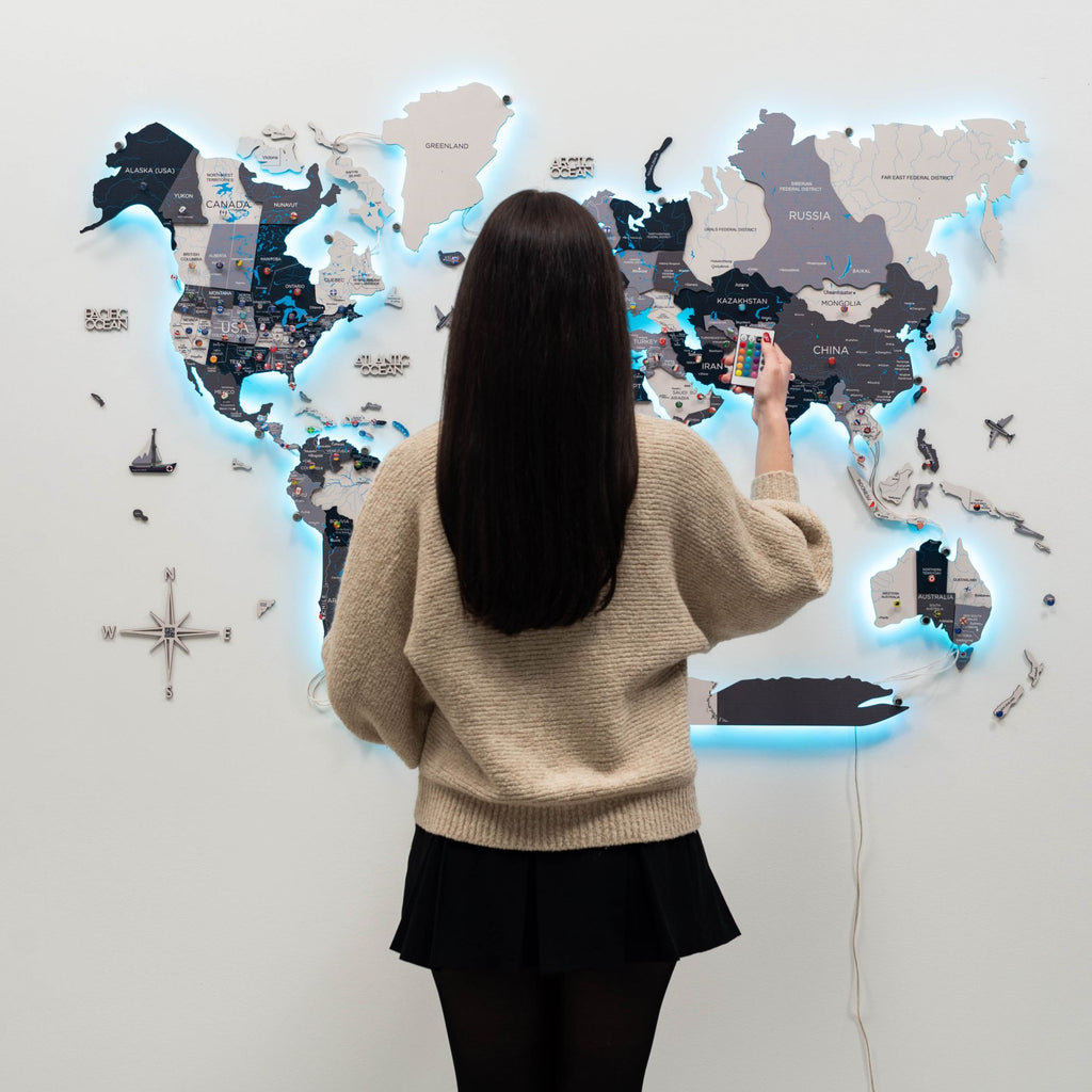 3D LED / LUMINOUS Wooden World Map