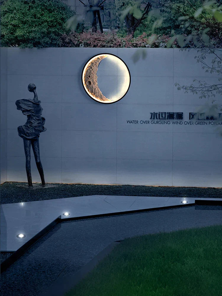 Crescent Wall Lamp for Outdoor