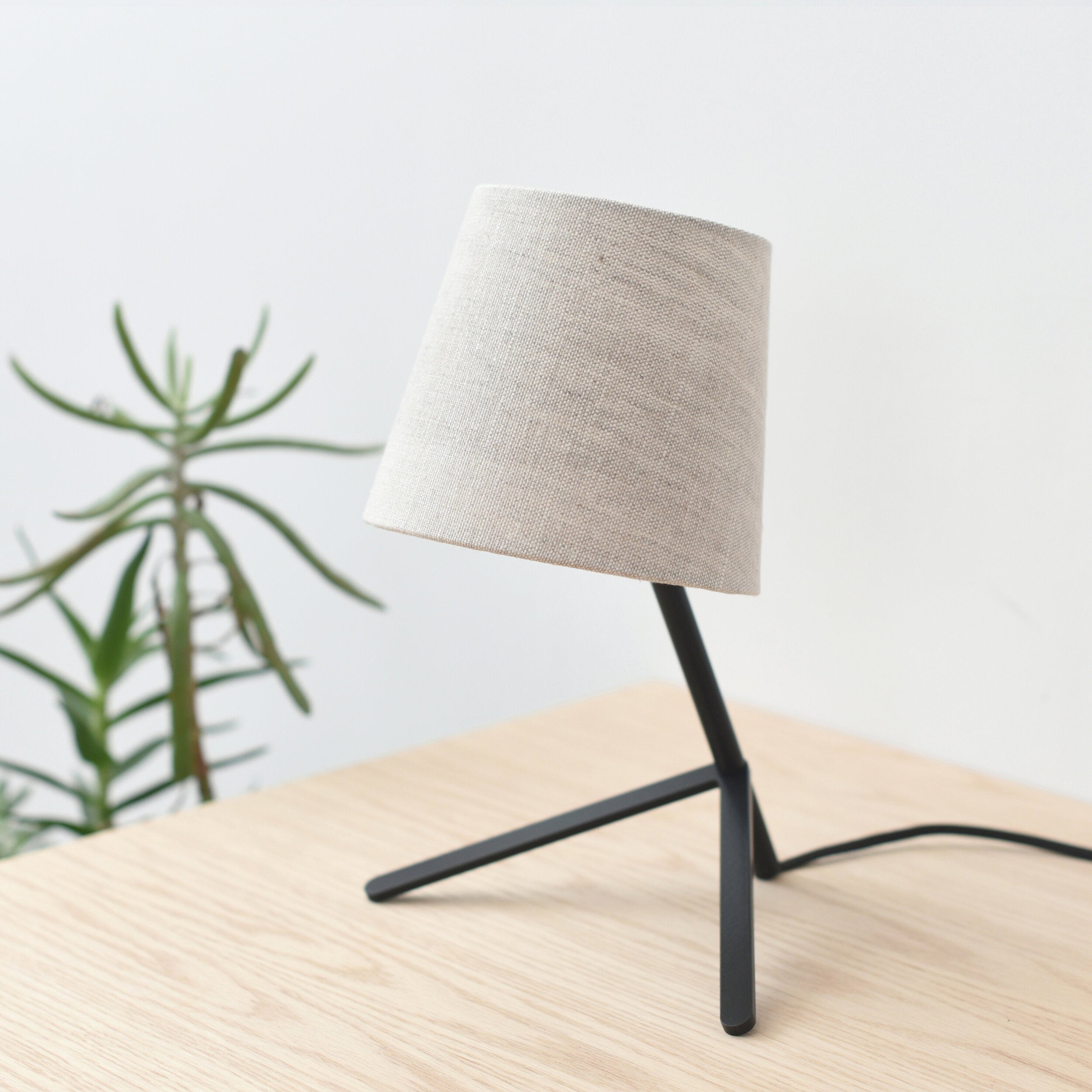 Tri-Leg Modern Lamp