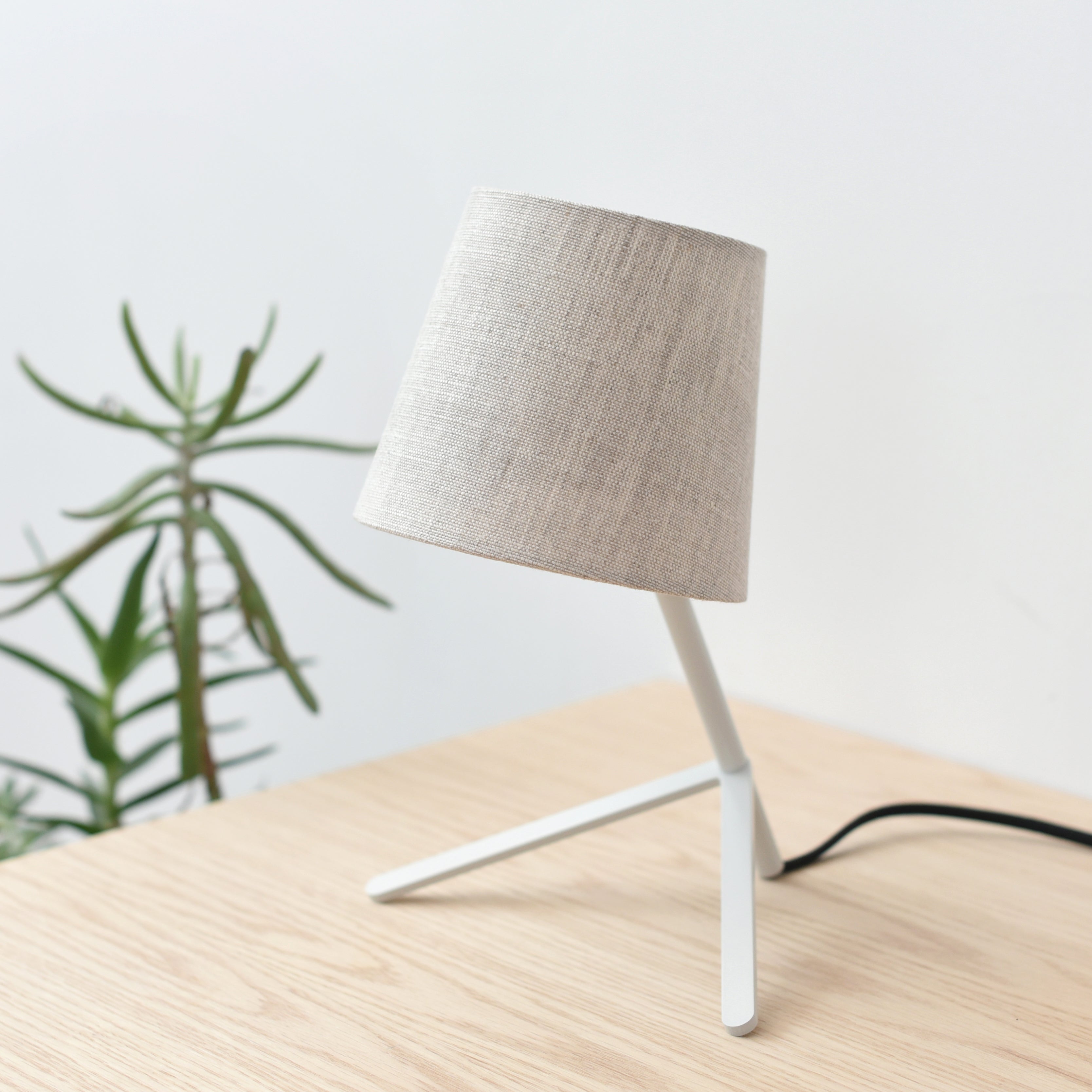 Tri-Leg Modern Lamp